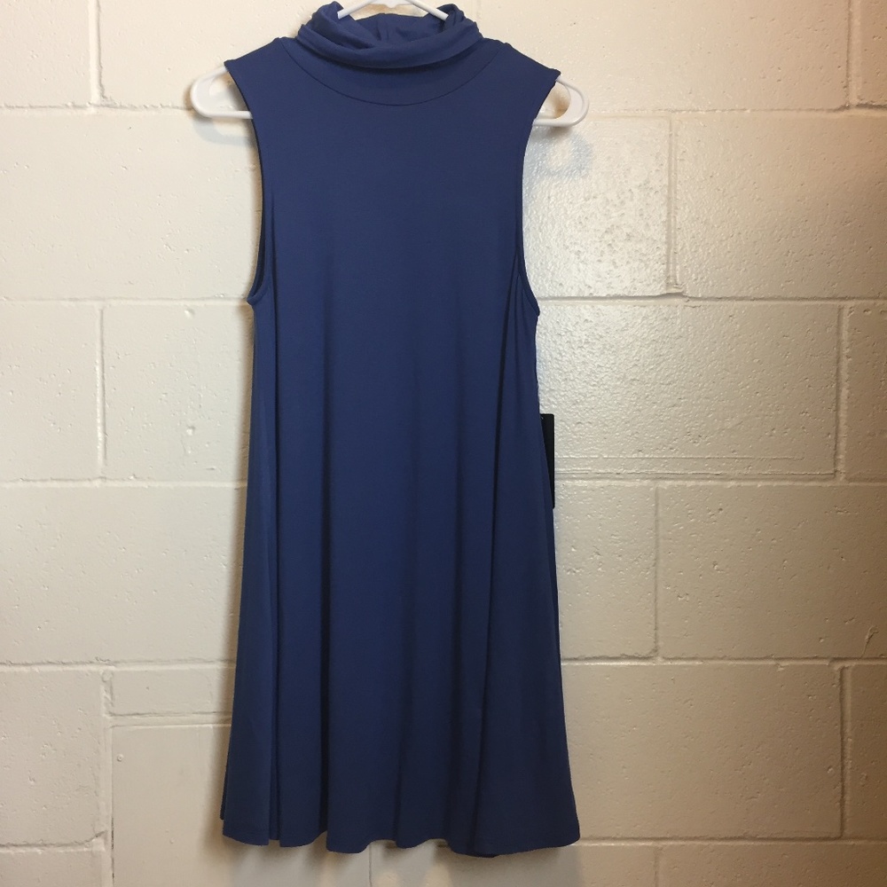 Lulus turtleneck sleeveless swing dress